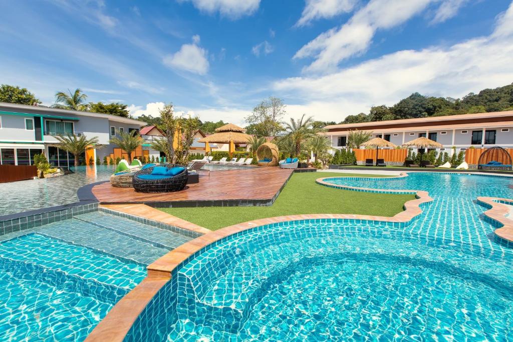 هتل ریپ ریزورت فی فی